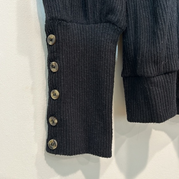 Chaser ribbed long sleeve V-neck pull over shirt button cuff medium new w tags - Picture 5 of 6